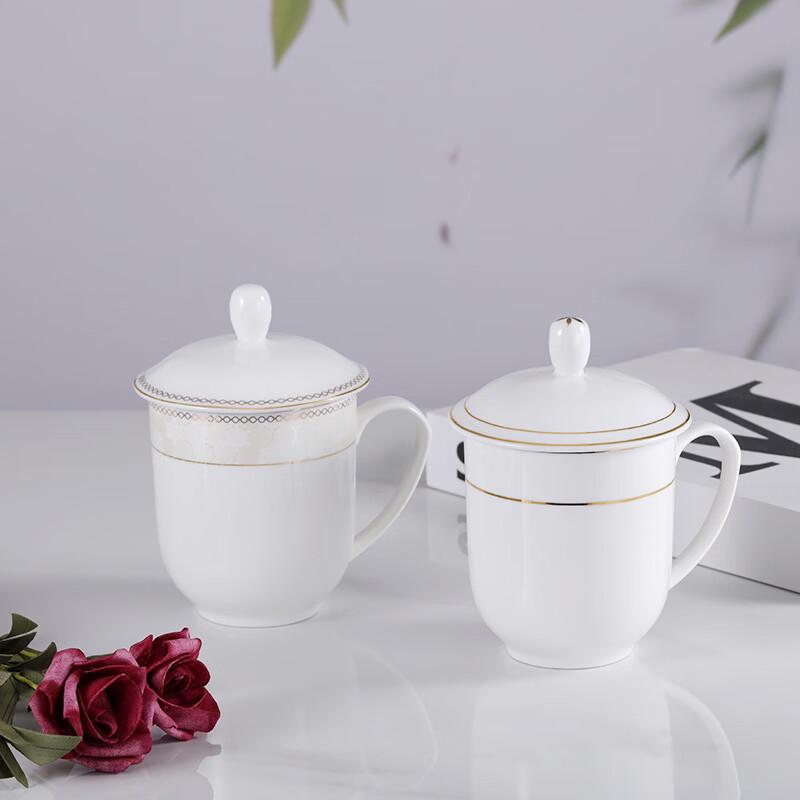 Белая керамическая кружка Yu Zhou с крышкой 250ml