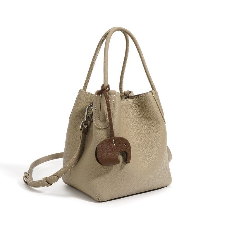 New First-layer Cowhide Vegetable Basket Bag Texture Versatile Simple Messenger Bag Commuter Shoulder Bucket Bag