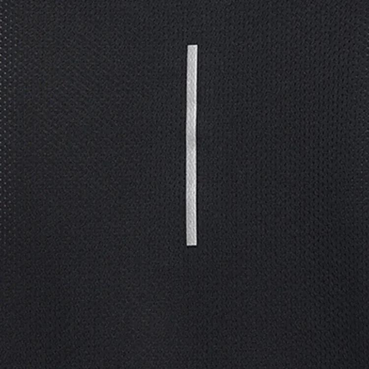 Nike MILER T Shirts Men's Black Crew Neck Moderate Straight Fit (Unisex) T-Shirts AT3952 010