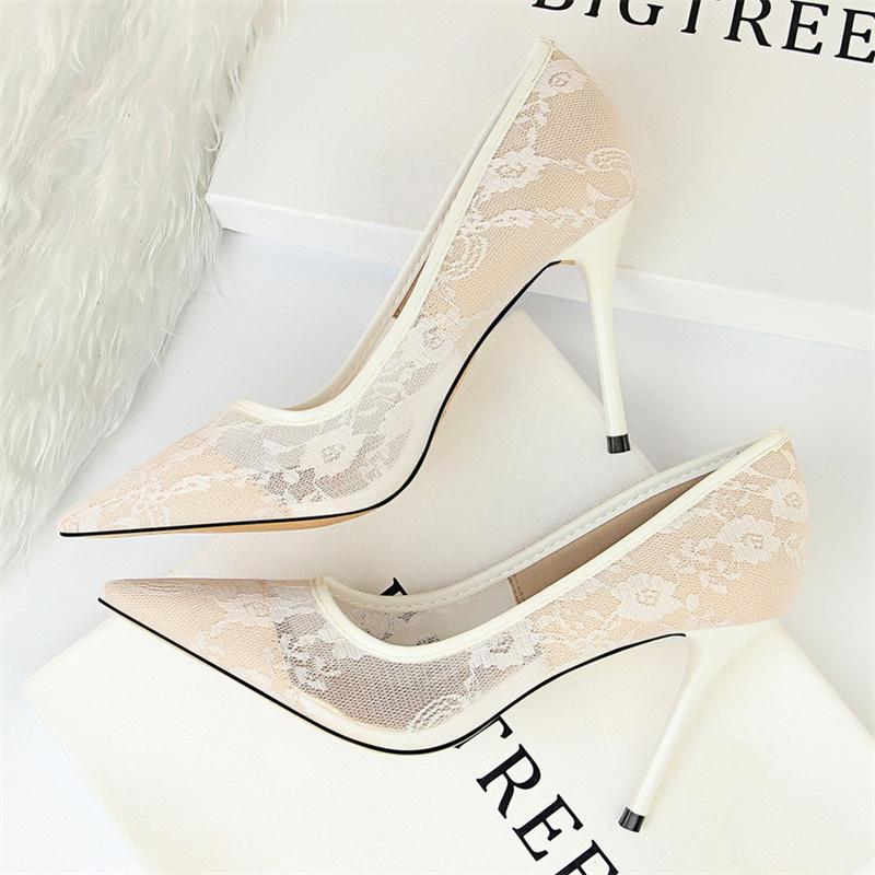 2026 Black Flower Lace Mesh Pumps Women Pointed Toe Shallow Fashion Party Single Shoes Show Thin High Heel Office Shoes