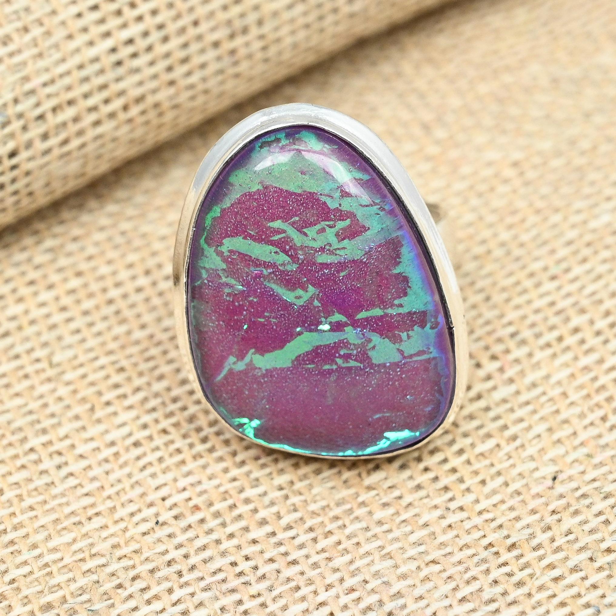 

Необычное кольцо ручной работы из твердого серебра 925 пробы с фиолетовым австралийским тройным опалом и драгоценным камнем 12 фиолетовый