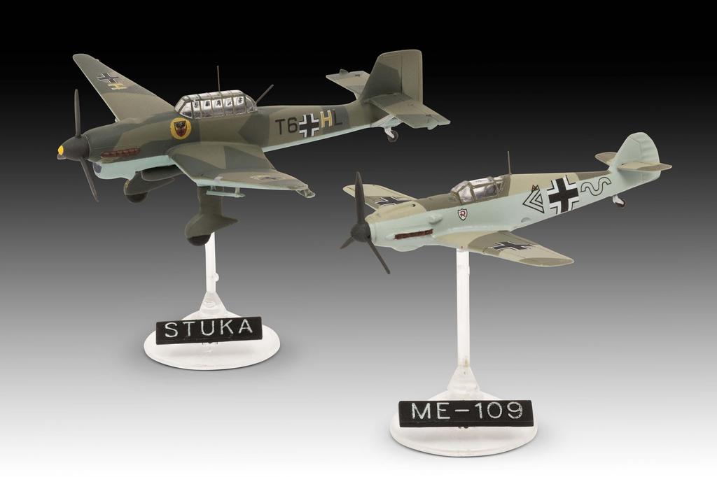 Revell Messerschmitt Bf109E Junkers Ju87B Stuka Plastic Model Kit 03770 1/144 & (Airplane)