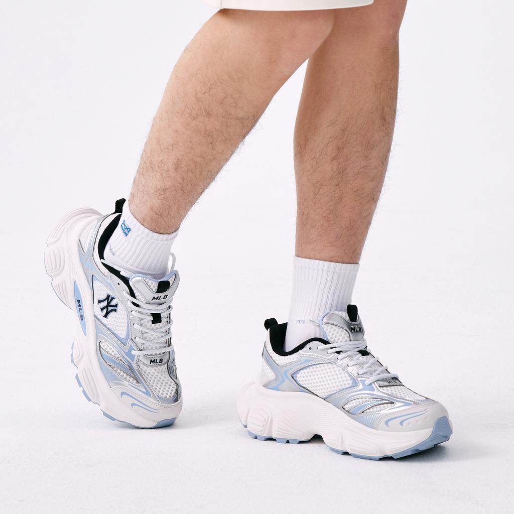 New MLB New York Yankees Anti Slip Wear Resistant Low Top Chunky Sneakers Unisex White Blue 3ASHWD15N-50BLS