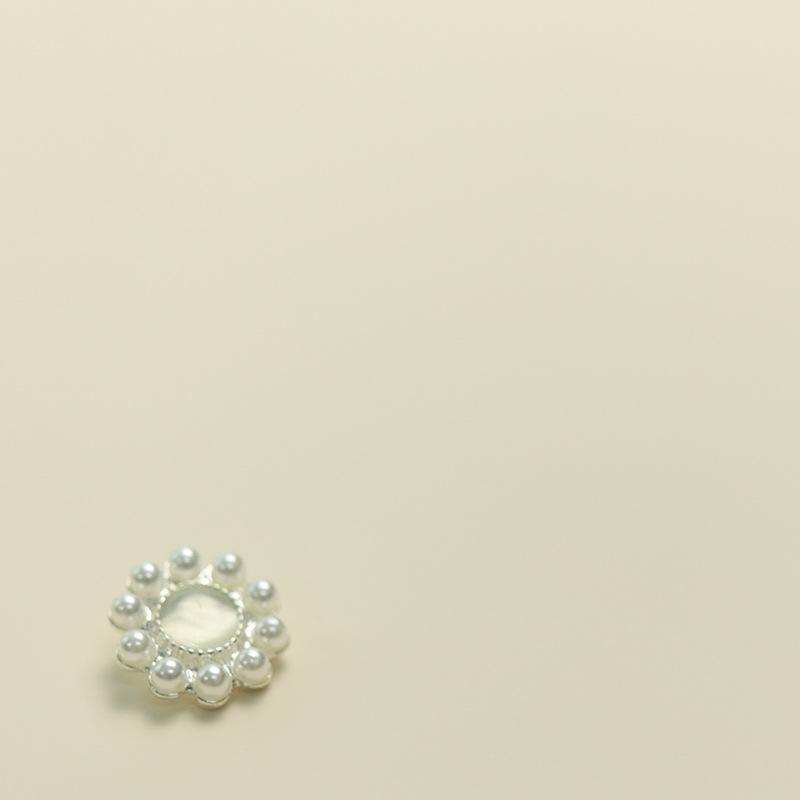 Beautiful Pearl Pearl Buttons Plum Blossom Metal Buttons Women'S Cardigan Blazer Sweater Decorative Buttons