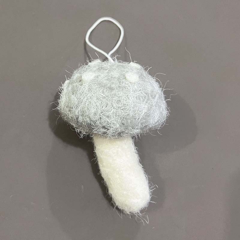 WTEMPO 1PC Christmas Cute Furry Mushroom Shaped Ornaments DIY Christmas Scene Decor Supplies Christmas Tree Decor Hanging Pendents