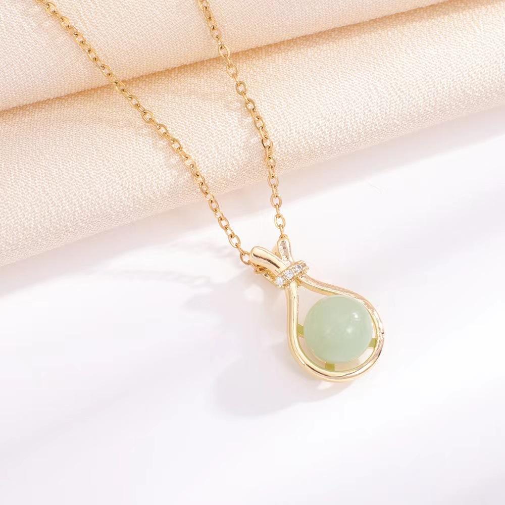 

Ожерелье Fubao Hetian Jade Titanium Steel, женское универсальное подвесное ожерелье, роскошная нишевая цепочка на ключицу, модное ожерелье, ювелирные изделия знаменитостей из Интернета