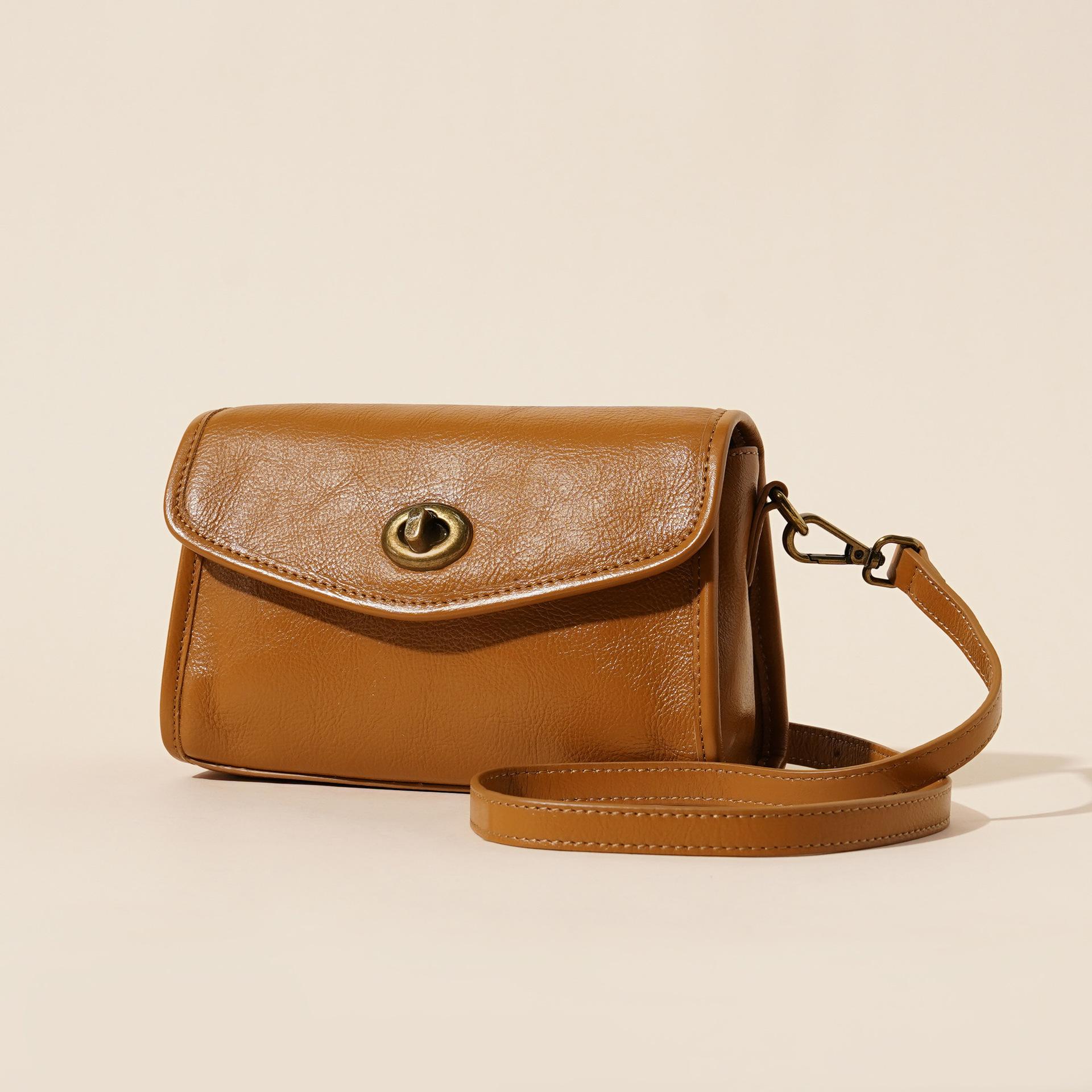 

First layer cowhide envelope bag spring and summer retro leather women s bag high-end sense simple and versatile portable shoulder messenger bag 21.5*8.5*13.5cm