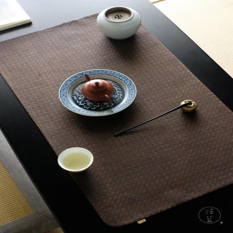 Xiangyunsha Gambiered Canton Gauze Tea Mat and Towel