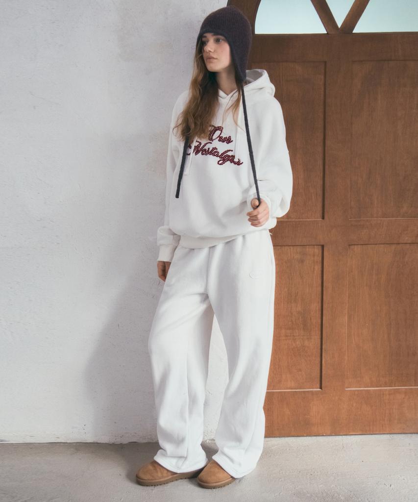 Aueonoseuteljia Petal Boucle Sweat Pants_Ivory(O25-Pt16)