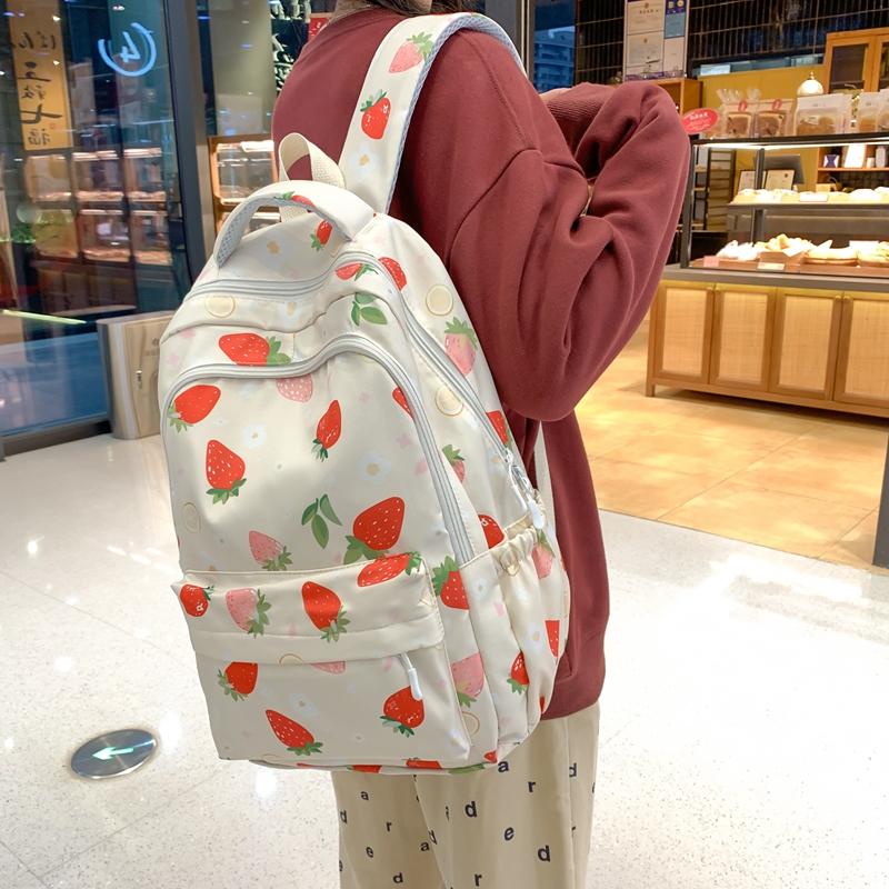 Plecak Student tornister Damski plecak z nadrukiem w truskawki