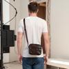 Bolsa Transversal Masculina em Couro Genuíno - Couro de Vaca com Grão Lichia, Bolsa de Ombro Único Casual e Estilosa
