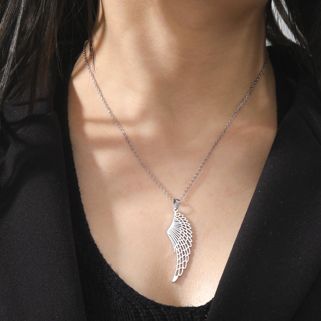 2024 Seraph Angel Wing Pendant Necklace for Women Stainless Steel Gold Color Choker Chain Necklace Fashion Jewelry Gifts
