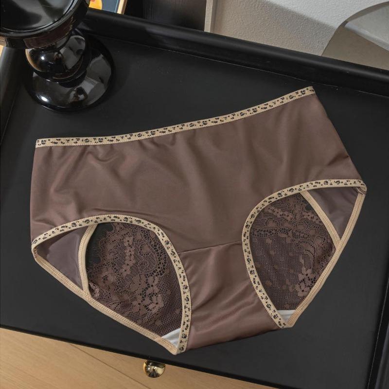 Ladies Spring and Summer Sexy Lace Hollow Jacquard Satin Triangle Briefs