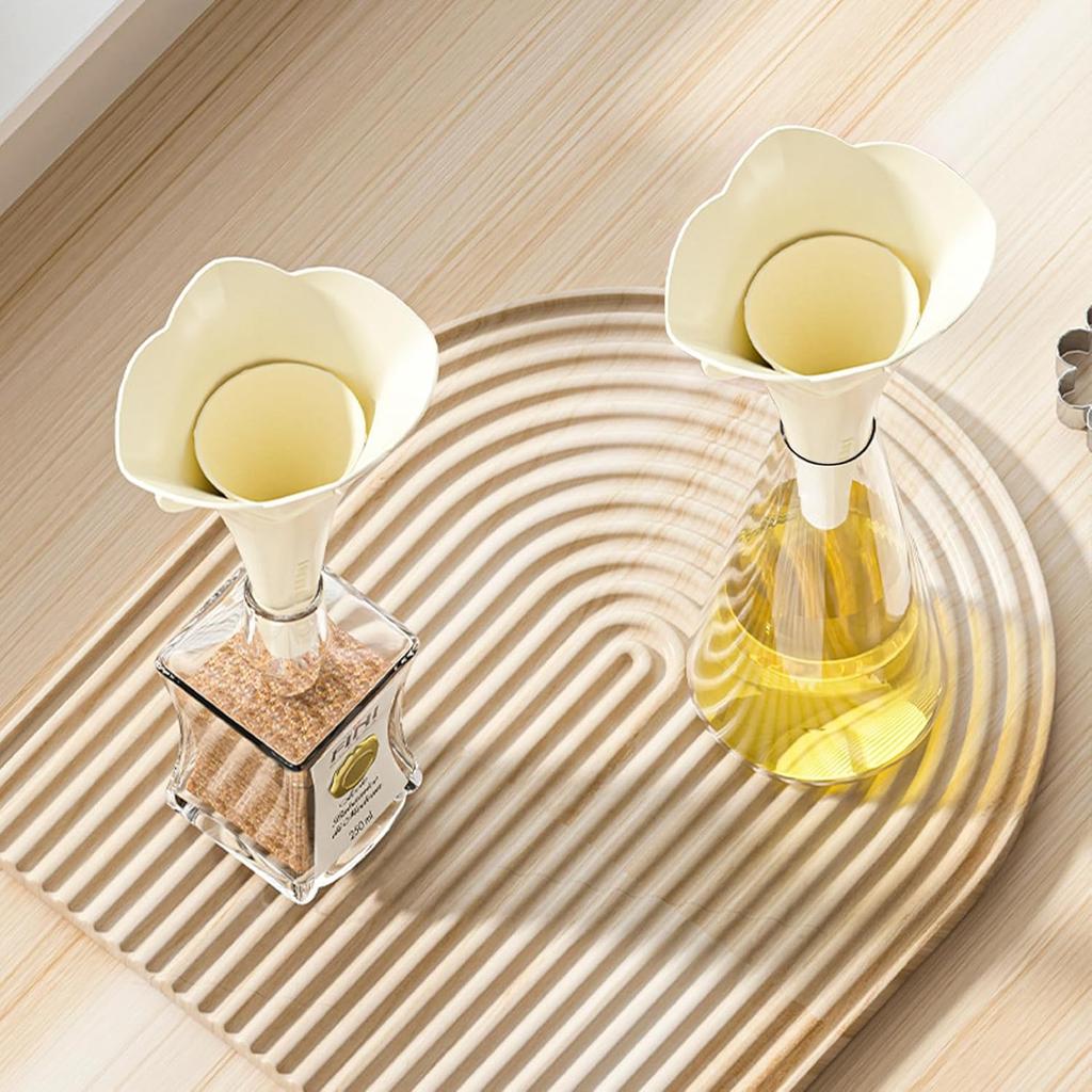 Small Bottles Funnel Set of 4,Flower-Shaped Silicone Collapsible Funnel for Filling Bottles,Funnel Kitchen for Transferring Liquid, Powder Transfer