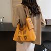 Retro Suede Underarm Bag Women's 2025 New Fashion Casual Handbag Personalized Texture Shoulder Underarm Bag