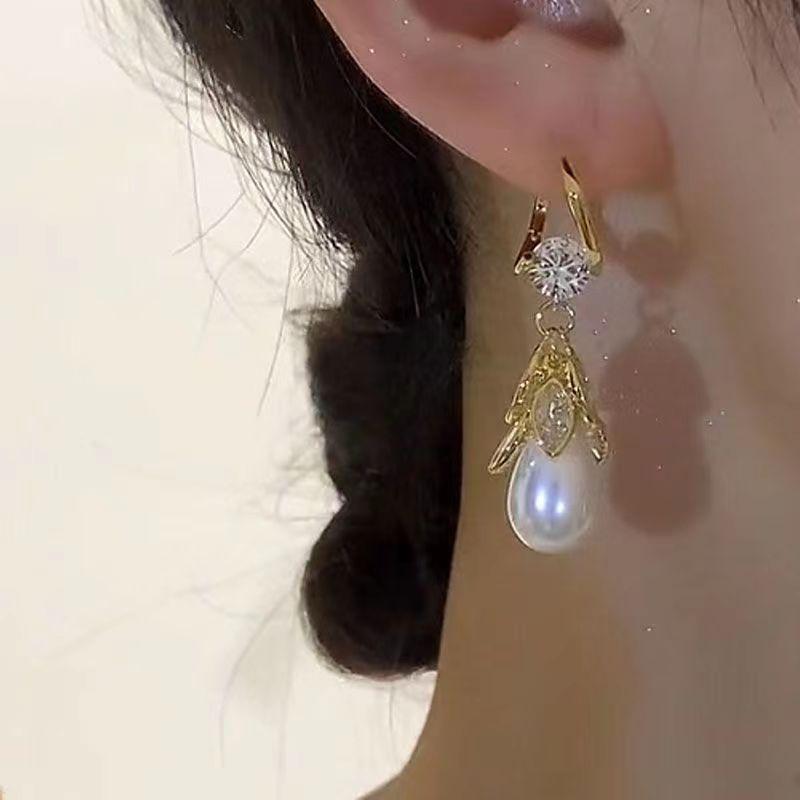 French Light Luxury Crystal Zircon Flower Drop Earrings For Women Elegant Pearl Rhinestone Tassel Earrings Wedding Jewelry Gifts