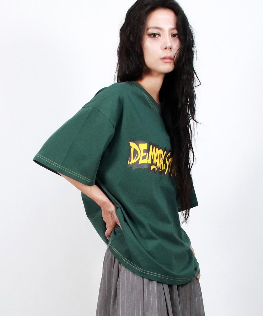 Deumakeu Text Graffiti Boxy Short Sleeve Tee- Khaki