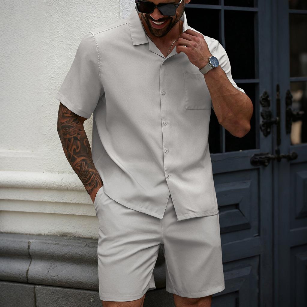 Completo casual da uomo a 2 pezzi, tinta unita, manica corta, camicia con bottoni e pantaloncini, set estivo