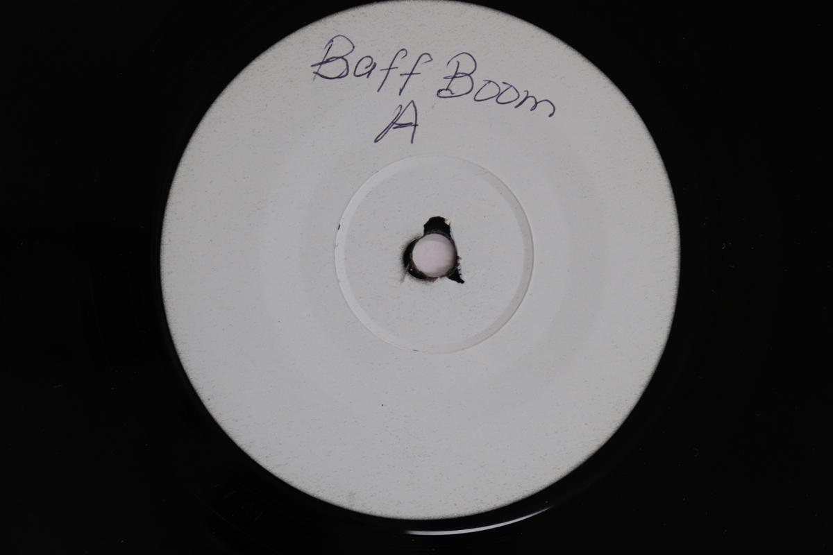 

7inch Record TENNORS / KARL BRYAN & JOHNNY MOORE - Baff Boom / Stagger Back NONE NOT ON LABEL / 2014 UK Reggae, Ska & Dub Used