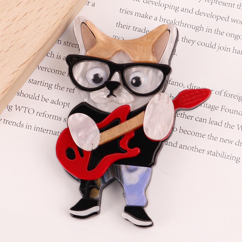 Kawaii Acrylic Guitar Cat Brooches Lapel Pins for Women Cute Cartoon Animal Resin Brooch Badges Fashion Jewelry Accessories Gift