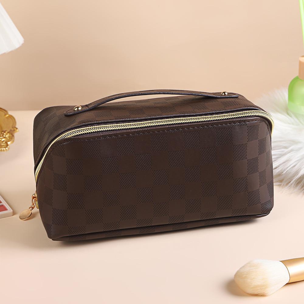 Waterproof PU Leather Checkerboard Makeup Bag: Large-Capacity, Portable Travel Wash Bag