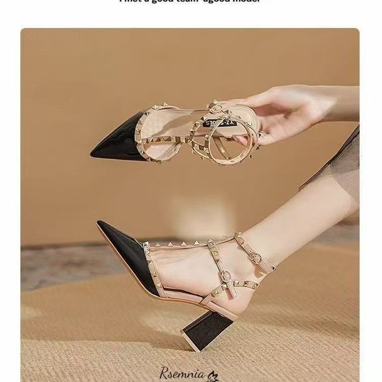 Summer versatile pointed rivet shoes pointed bag head Roman sandals women's fashion comfortable retro women's shoes