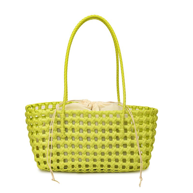 Bolsa da Mãe: Uma Bolsa de Ombro Elegante, de Trama Aberta, para Mulheres, Adequada para Uso Casual.
