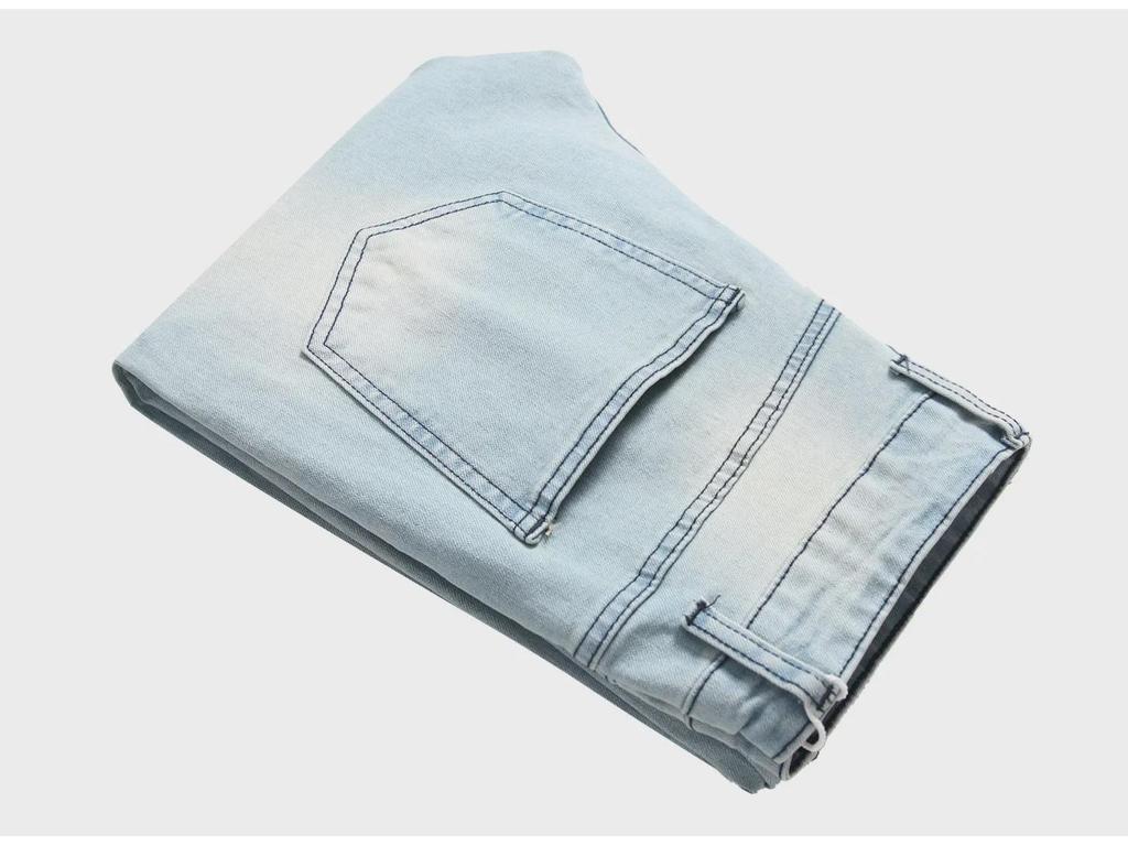 Herrenjeans im Slim Fit mit elastischem Cross-Border-Schnitt und nostalgischem Denim