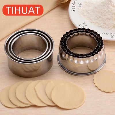 3 Pcs. Round / In The Shape of A Flower Cut for Dough, Kitchen Gadgets Made of Stainless Steeljavascript: