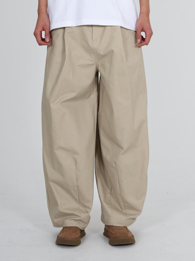 Beoteunseoul Pintuck Wide Balloon Chino Pants (Beige)