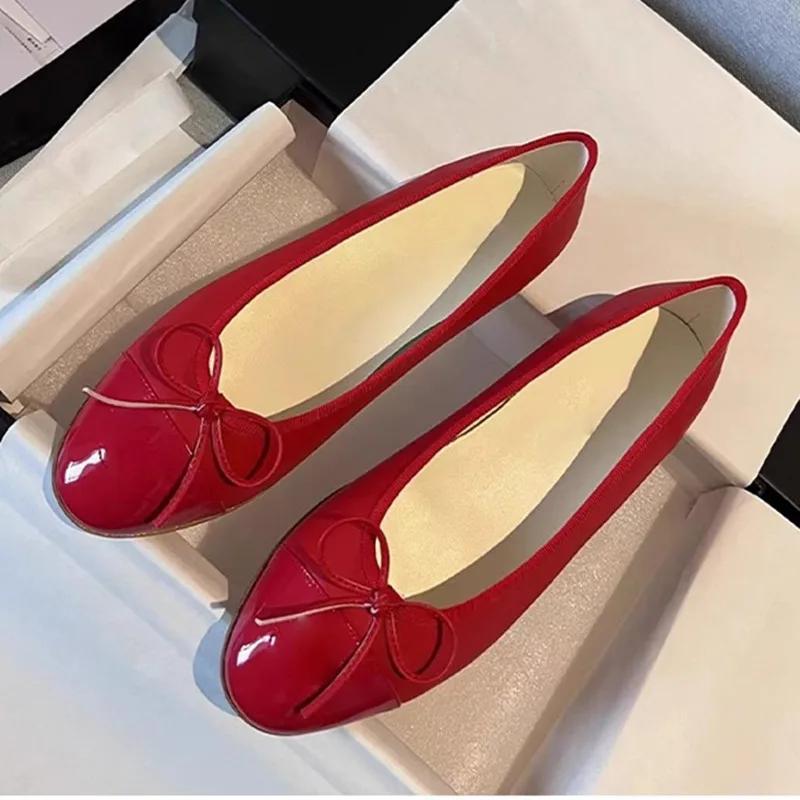 

Модная женская обувь 2025 Новые женские туфли-лодочки с круглым носком 34