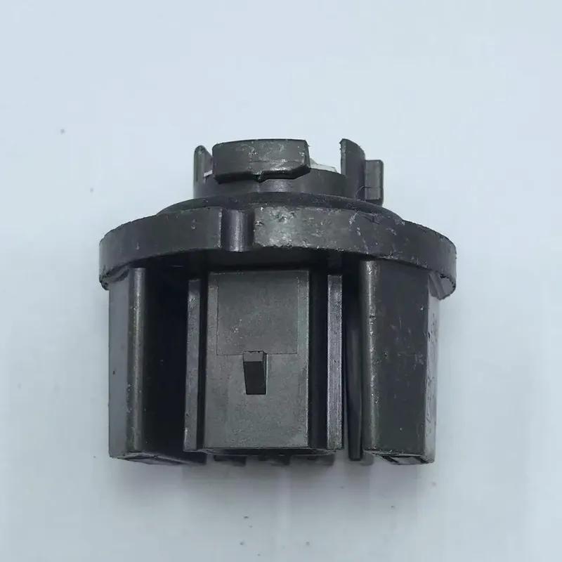 Original New 81536-15120 LR4B 12V Brake Taillight LED Bulb RR Combination Light Source Module 8153615120 For Toyota Corolla