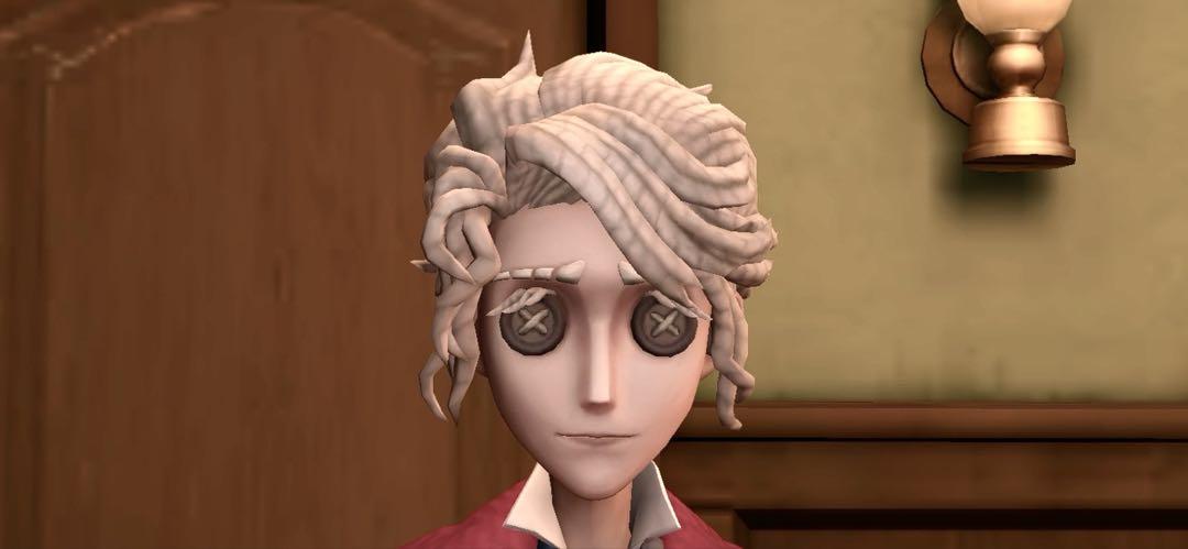 

[Б/У] Фигурка неизвестного персонажа