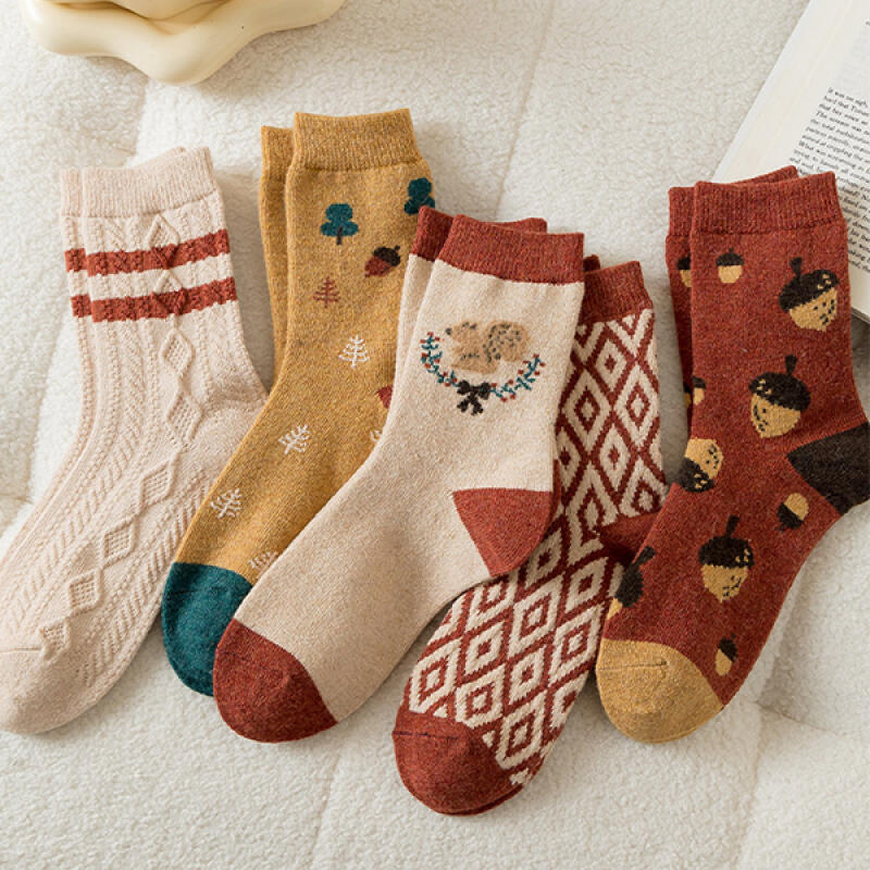 [5-Pair Set] Nancy Squirrel Acorn Pattern Sock Set 5 pair set