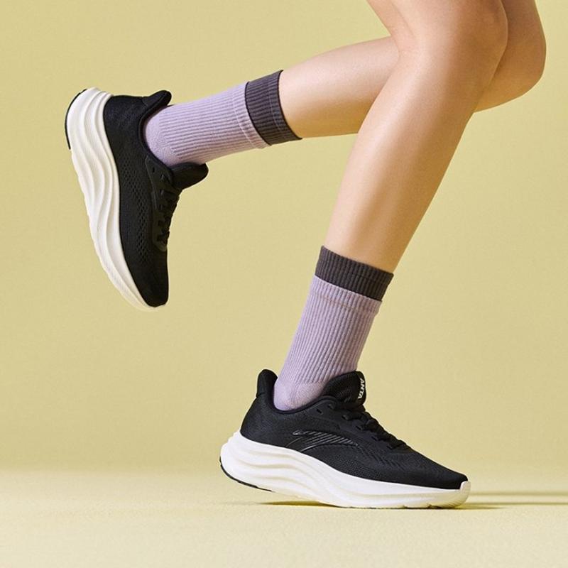 Anta Light Cloud 2 Breathable And Lightweight Low top Casual Running Shoes Women's Basic Black 122535509R-6