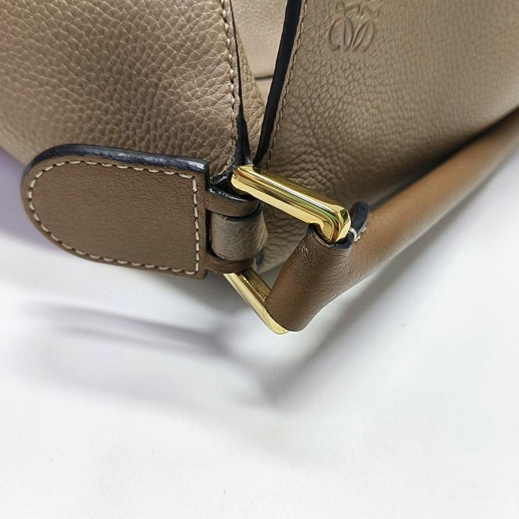 [Gebraucht] Loewe Kleine Puzzle Edge Tasche 'Taupe' - Gut #4XUINF