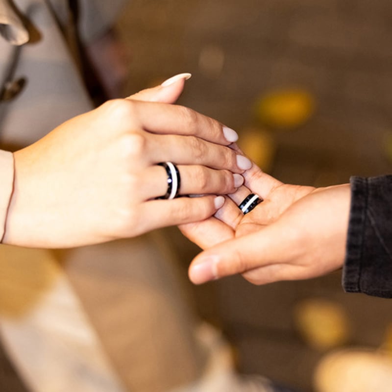 BE/GINS La Ligne Black White Ceramic Ring