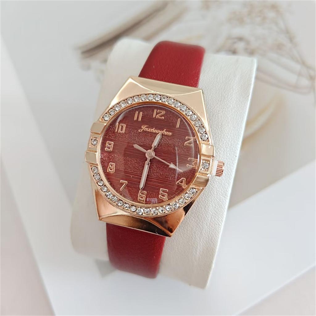 Women Fashion Leather Watch