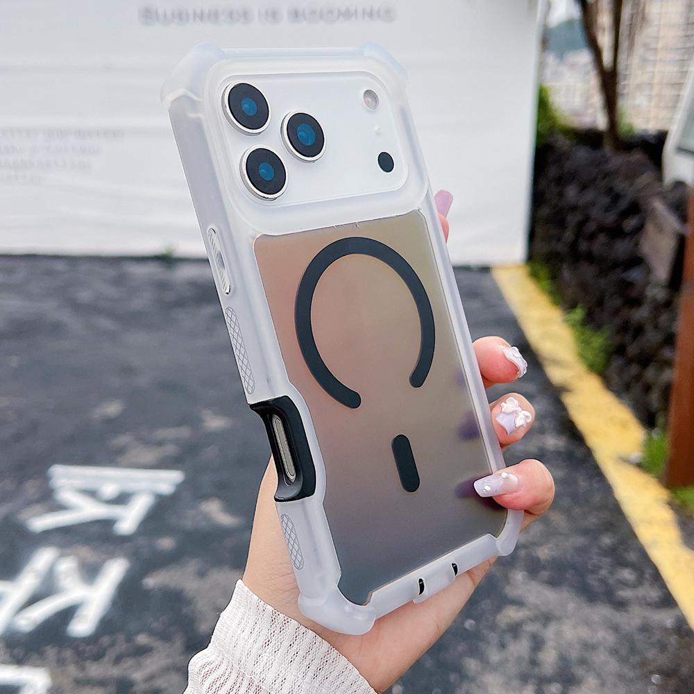 

For iPhone 17 Pro Magnetic Case Chameleon Anti Drop TPU+PC Phone Cover Transparent Black