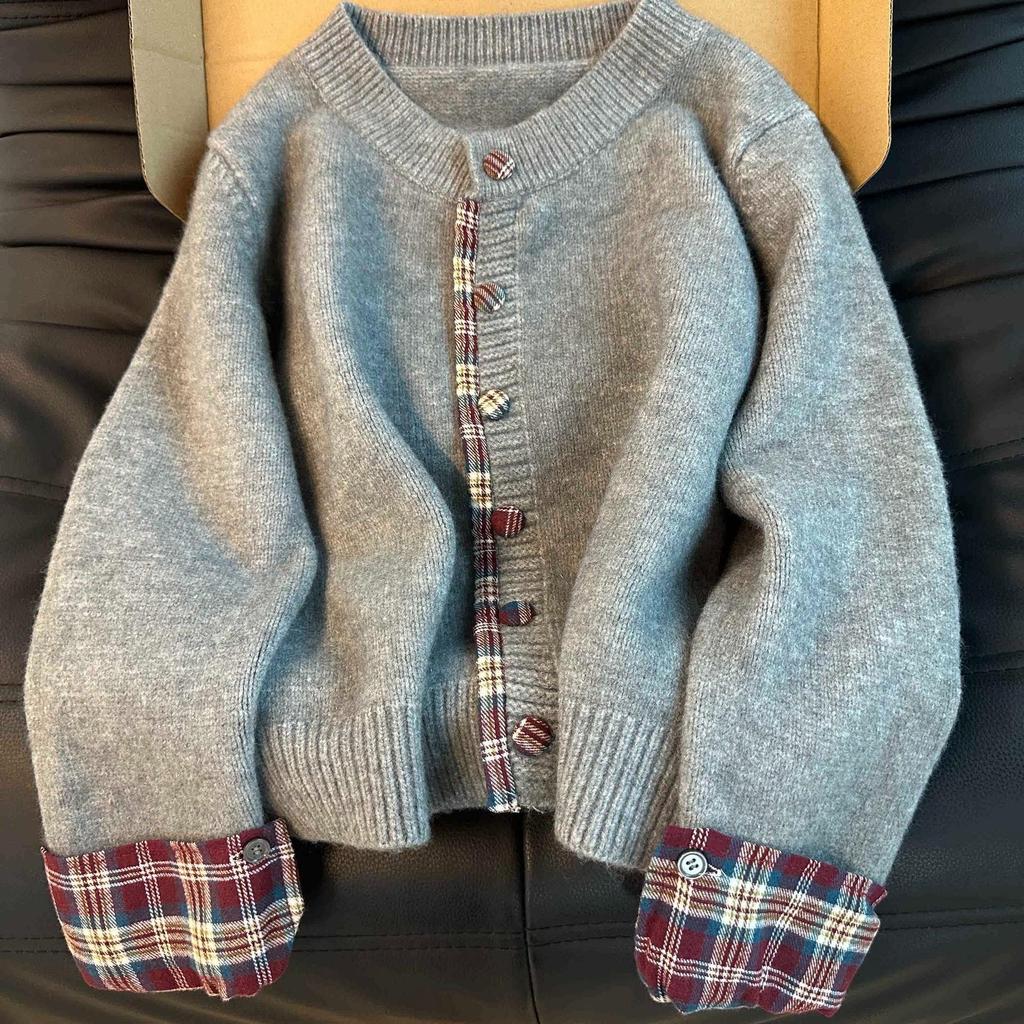 Korean-Style Patchwork Plaid Sweater Cardigan, Round Neck, Loose Casual Fit, Autumn/Winter 2024