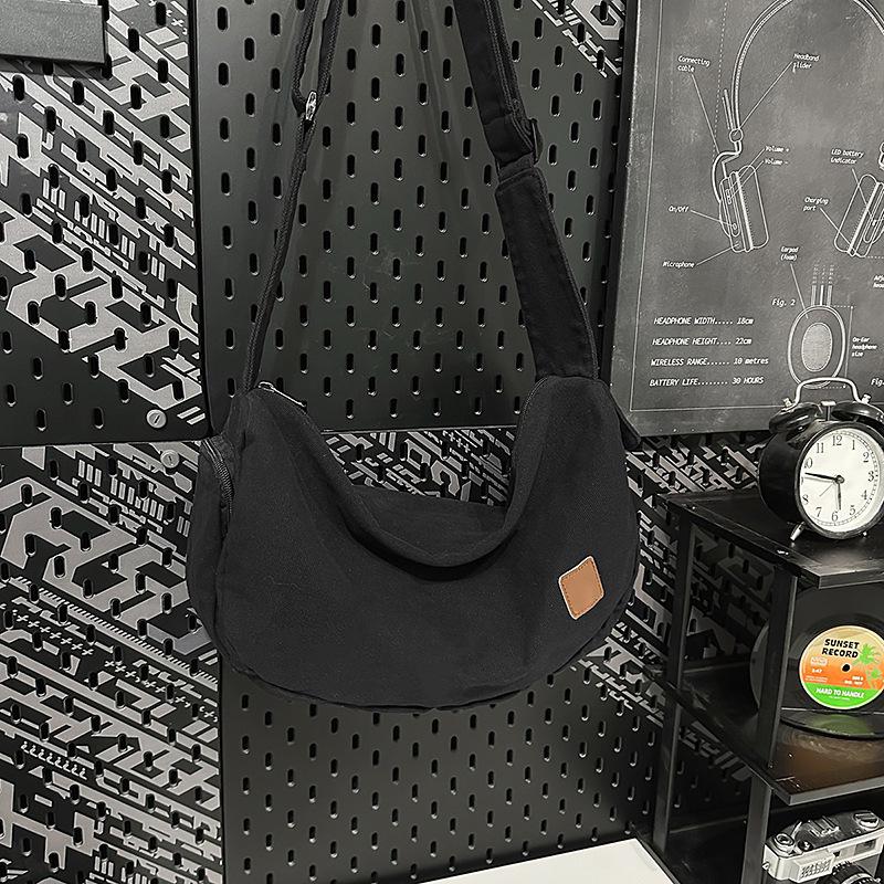 

Spring 2025 Women s Large Capacity Fashion Crossbody Shoulder Bag – Niche Design Tote чёрный