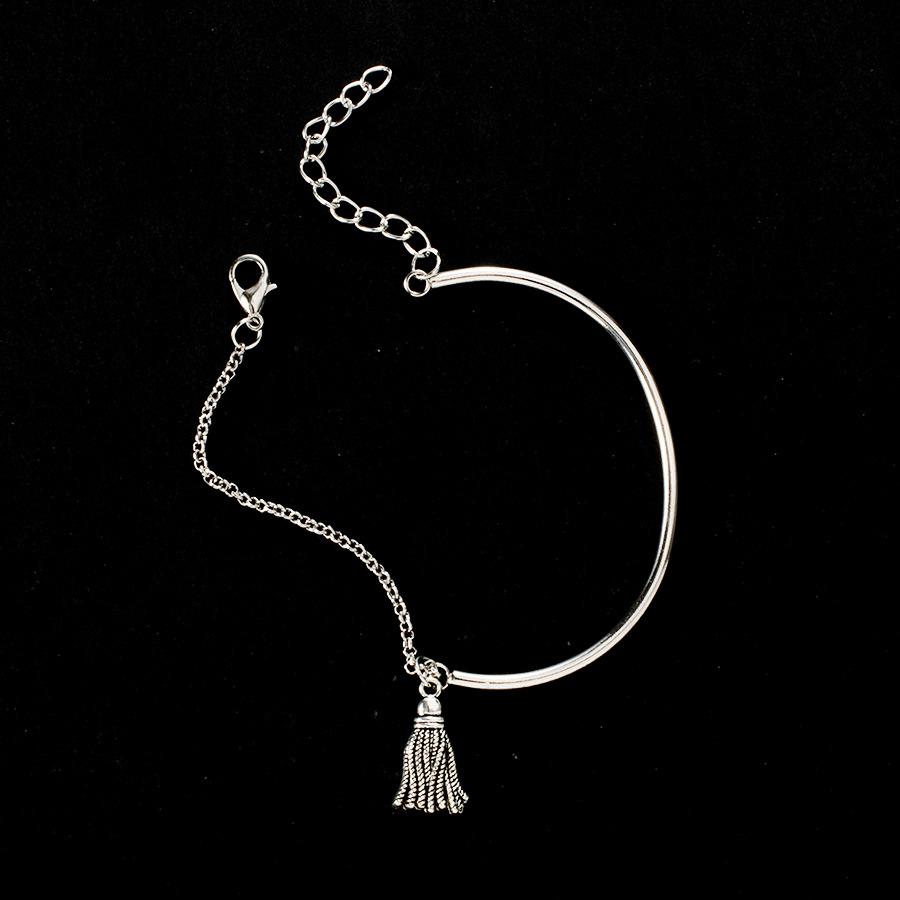 Schlichtes, silberfarbenes, glänzendes Quasten-Armband, Persönlichkeit, mehrschichtige Kette, Scheibe, 4-teiliges Armband