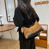 2025 Herbst/Winter Damen High-End Mattleder Unterarm Crossbody Bag - Modisch, Vielseitig, Ein Schulter Knödelstil.