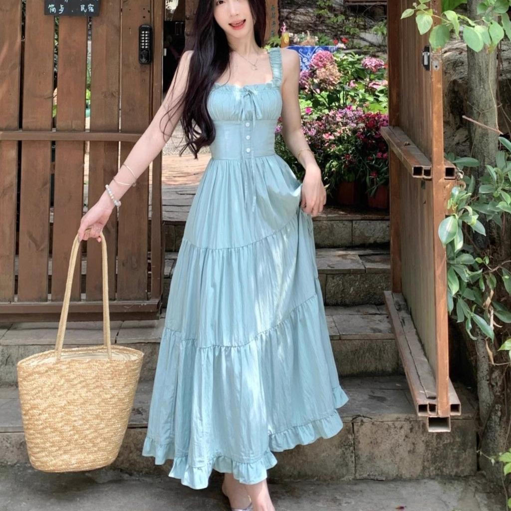 Summer new mint milk green suspender dress for women is popular this year, sweet sister wears a gentle waist skirt