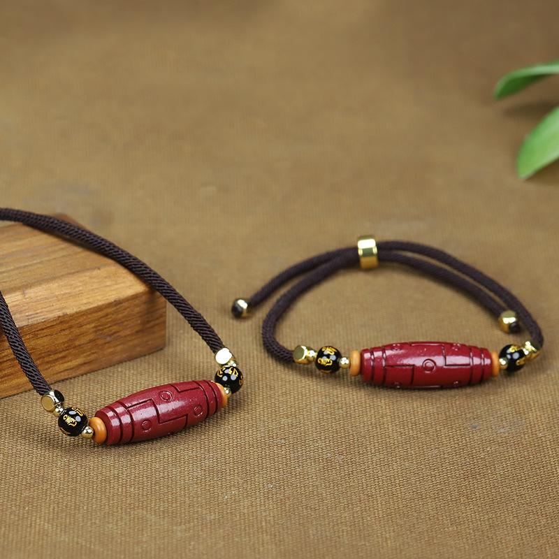 Red Agate Cinnabar Acacia Bean Necklace with Cat's Eye Gold Thread Clavicle Chain.