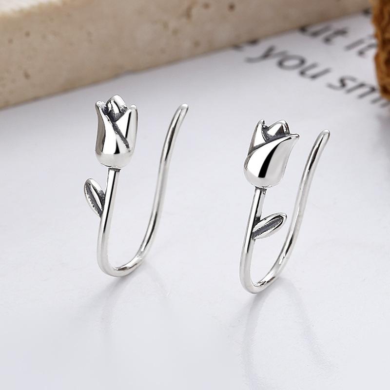 New Fashion Charm Silver Color Tulip Flower Stud Earrings for Women Girls Simple Personality Sweet Romantic Summer Jewelry Gifts
