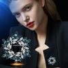 Ladies Light Luxury Vintage Elegant and Fashionable Round Flower wreath Brooch Versatile and Unique Design Sense
