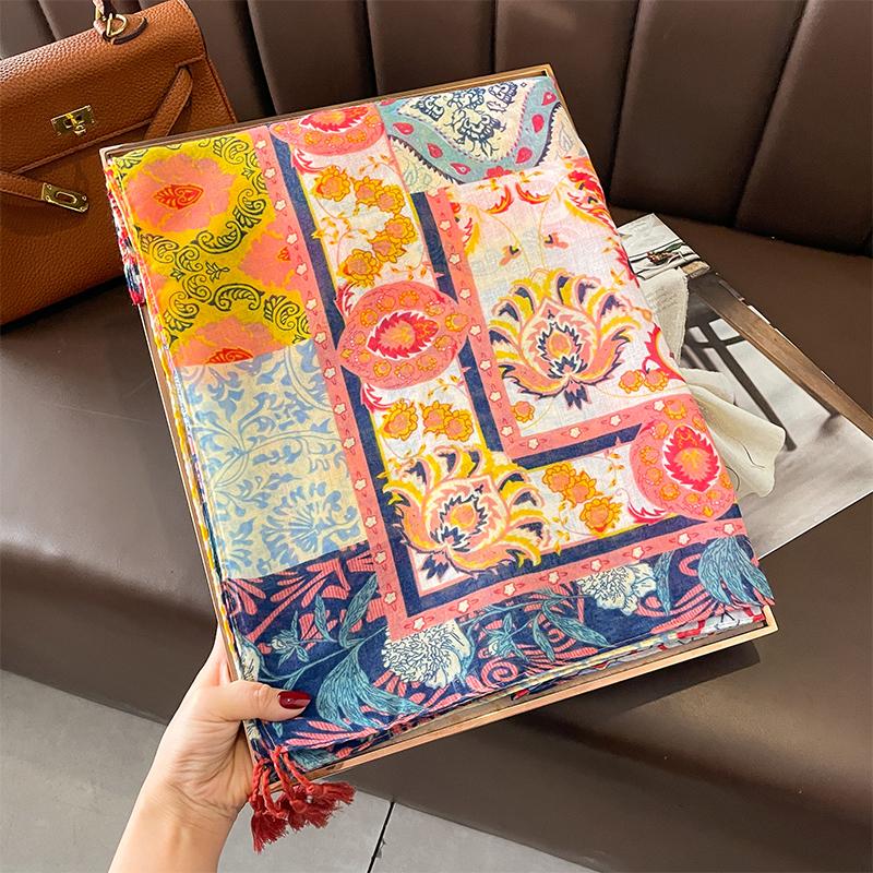 Designer Brand Women's Scarf Classic Print Women's Shawl Soft Oversized Headscarf Necktie Tassel