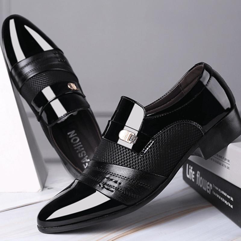 Fashion Zapatos Spring Autumn Men Leather Shoe Carved Business Formal Dress British Style Large Size Men Shoe Hollowed Out Men Shoes