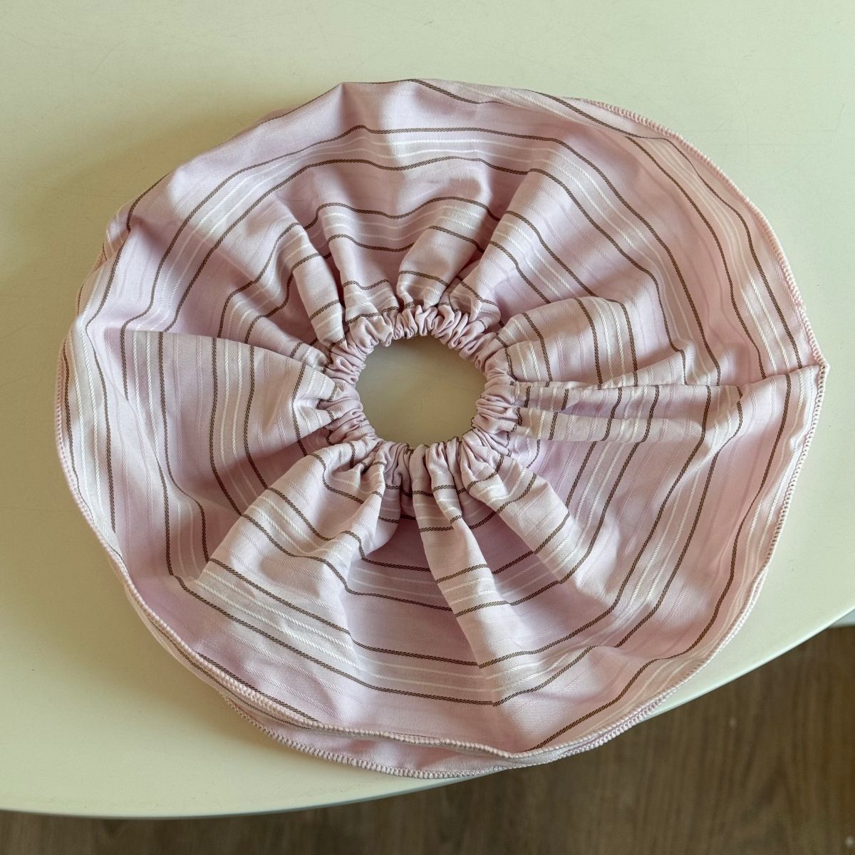 

Большая резинка для волос эластичная женская девушка скранчи корейские завязки фасинатор дизайнерская винтажная популярная k-pop для взрослых новинка